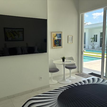 Men Only Clothing Option Guesthouse Near Wilton Manors 劳德代尔堡 外观 照片