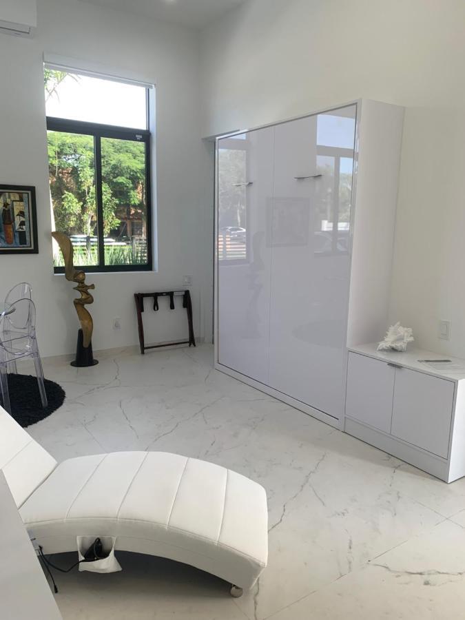 Men Only Clothing Option Guesthouse Near Wilton Manors 劳德代尔堡 外观 照片