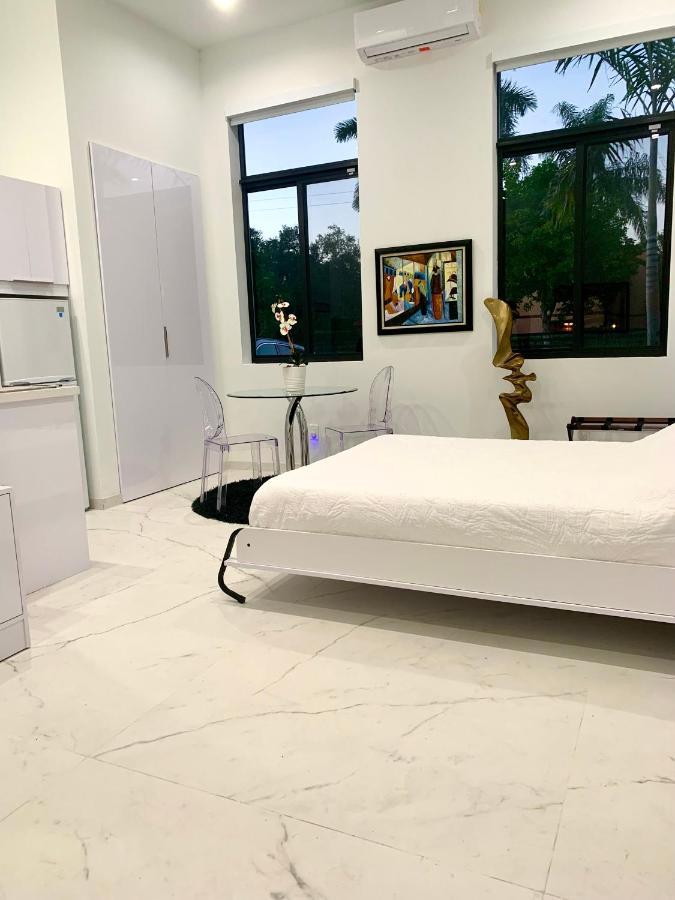 Men Only Clothing Option Guesthouse Near Wilton Manors 劳德代尔堡 外观 照片