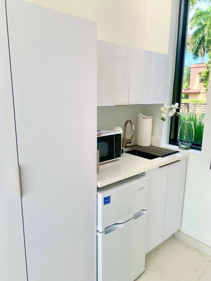 Men Only Clothing Option Guesthouse Near Wilton Manors 劳德代尔堡 外观 照片