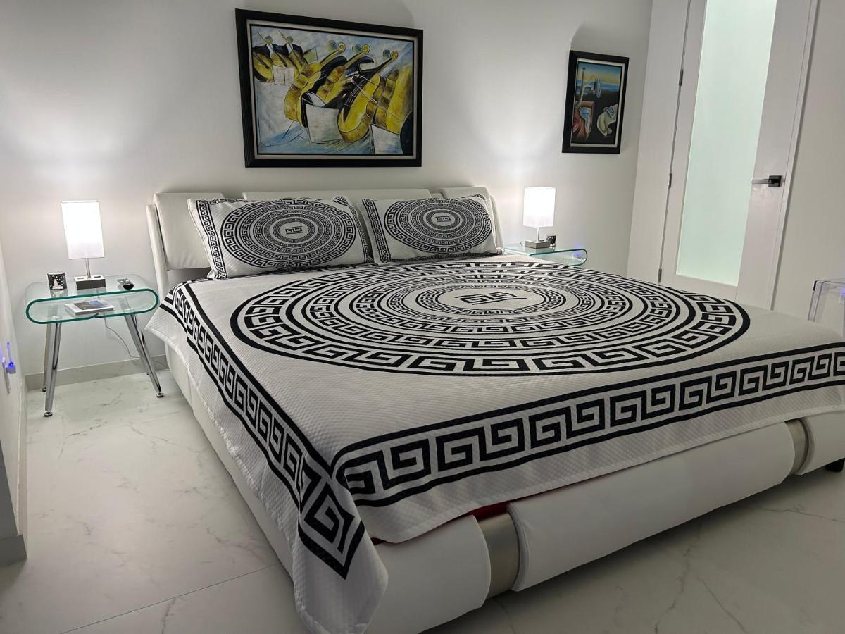 Men Only Clothing Option Guesthouse Near Wilton Manors 劳德代尔堡 外观 照片