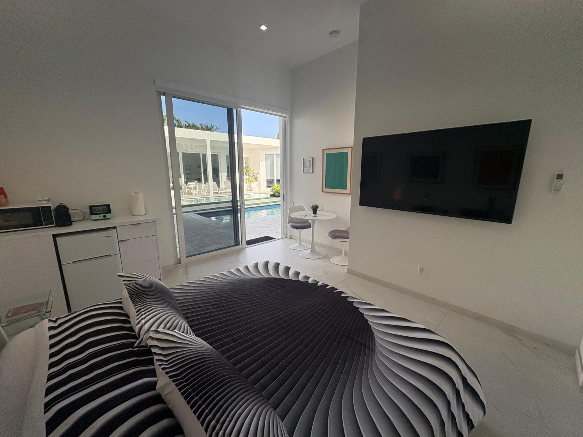 Men Only Clothing Option Guesthouse Near Wilton Manors 劳德代尔堡 外观 照片