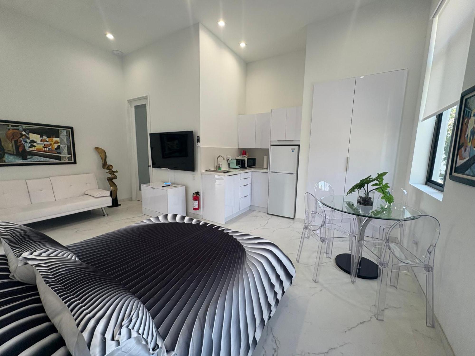 Men Only Clothing Option Guesthouse Near Wilton Manors 劳德代尔堡 外观 照片