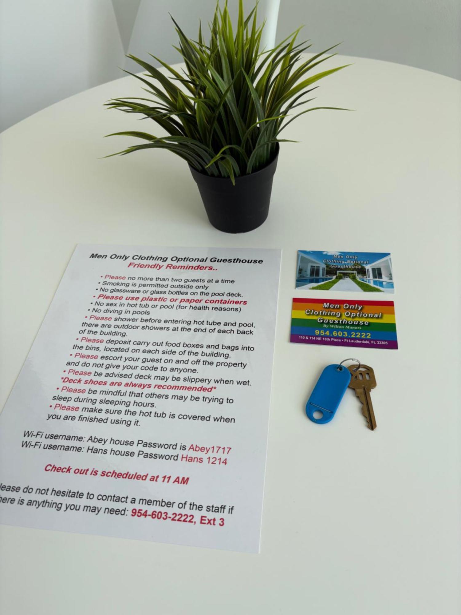 Men Only Clothing Option Guesthouse Near Wilton Manors 劳德代尔堡 外观 照片