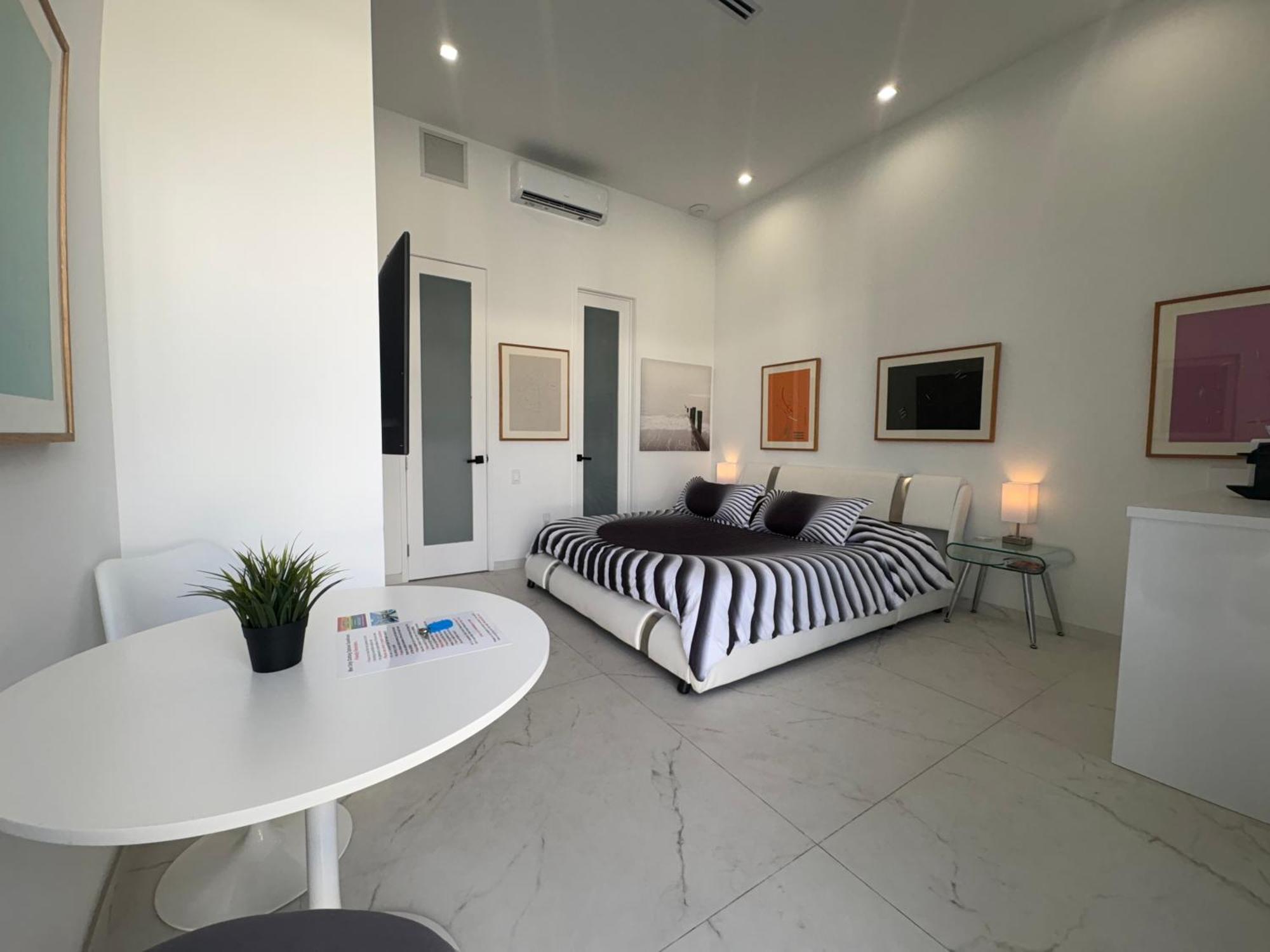 Men Only Clothing Option Guesthouse Near Wilton Manors 劳德代尔堡 外观 照片